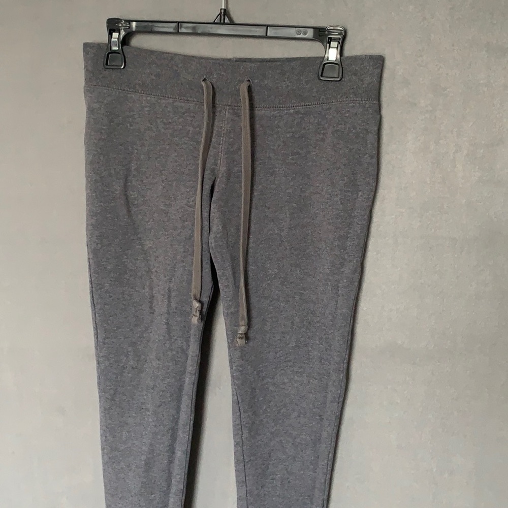 Grey leggings